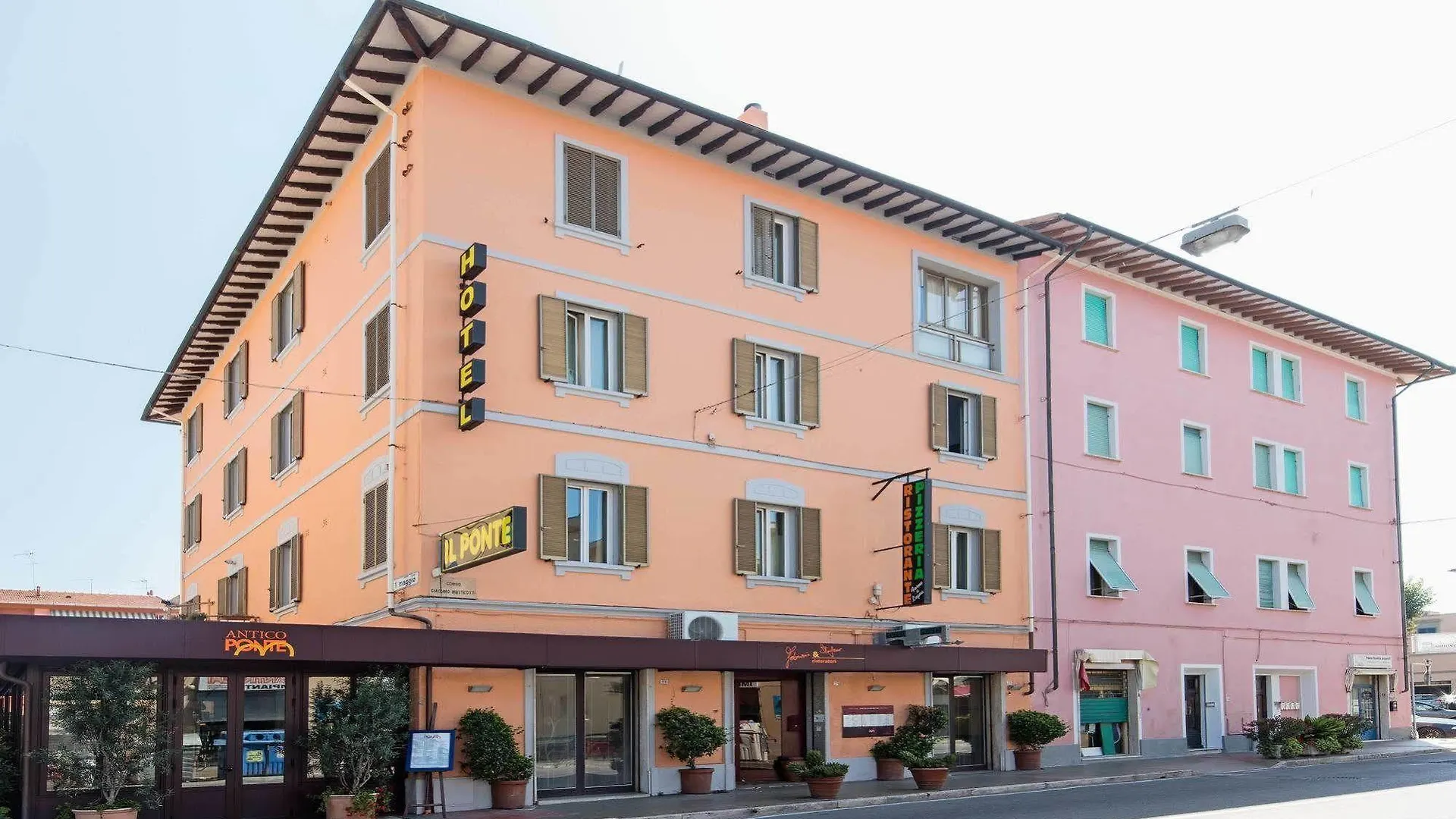 **  Hotel Il Ponte Cecina  Italy